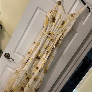 Simply Vera VeraWang Floral Yellow and Brown Maxi Dress